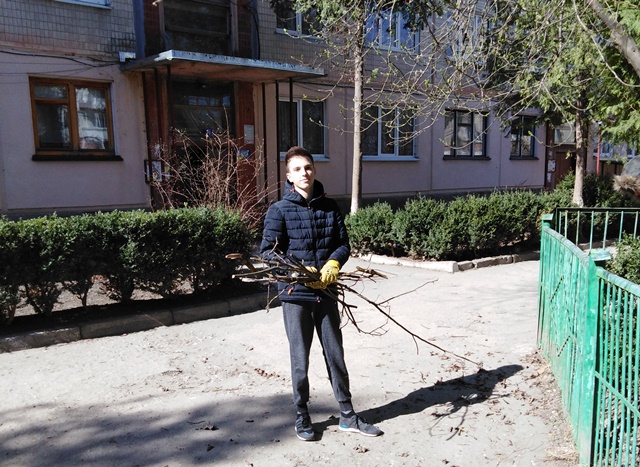 Студенти 3 курсу допомагають